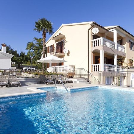 Apartments Rajkovic ラビン エクステリア 写真